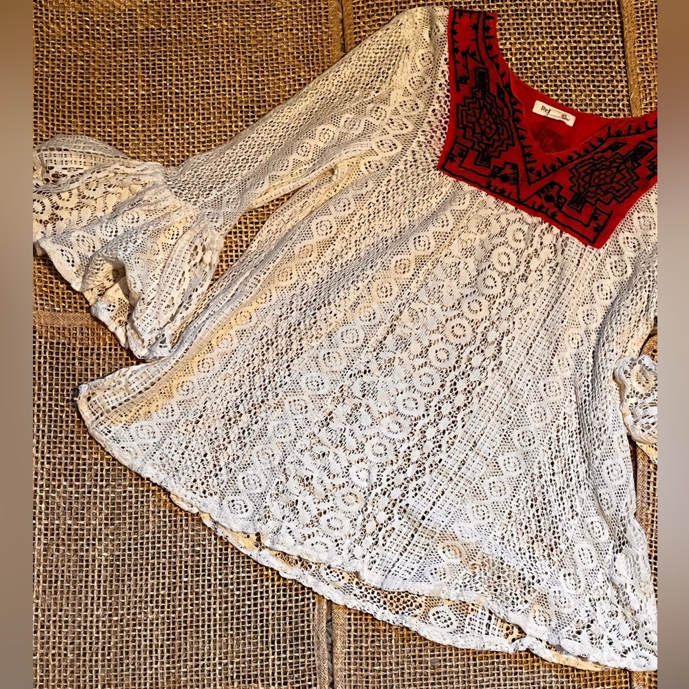 Rebellion/Embroidered/lace/top/size medium